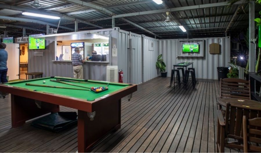 Green Hills Bar 2